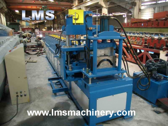 Rollo De Tejado De Cumbrera De Acero Que Forma La Máquina