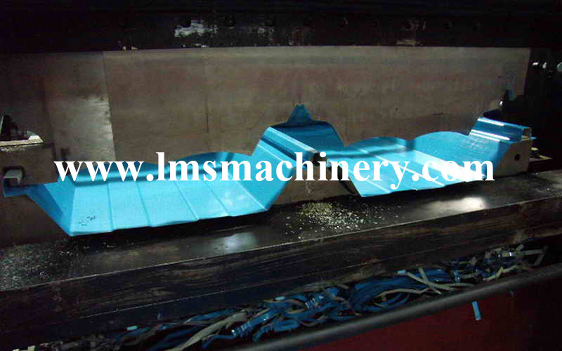 seam locking machine